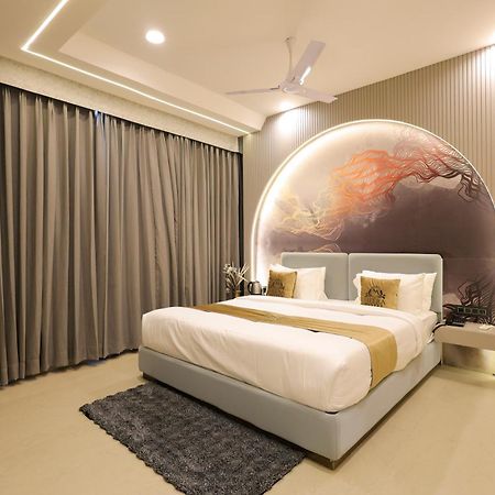 The Meera Hotel Ujjain Ngoại thất bức ảnh