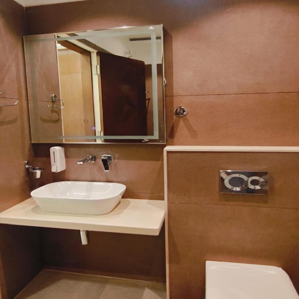 The Meera Hotel Ujjain Ngoại thất bức ảnh