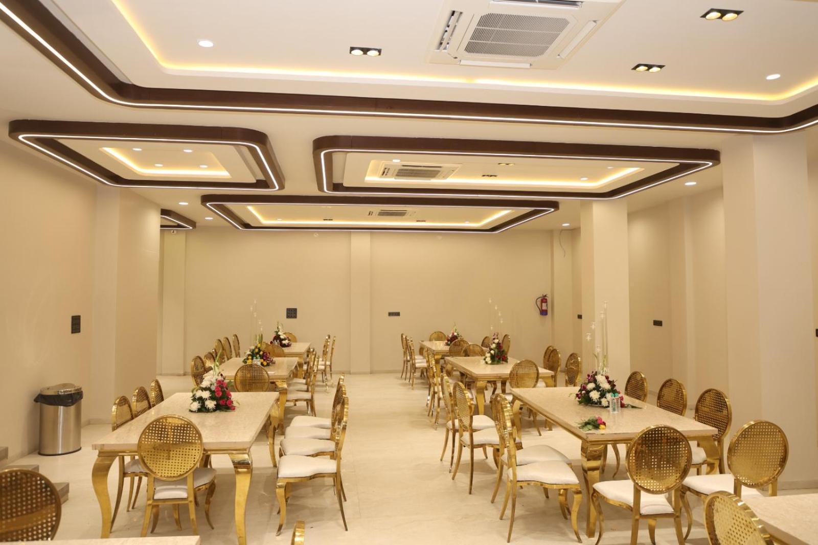 The Meera Hotel Ujjain Ngoại thất bức ảnh