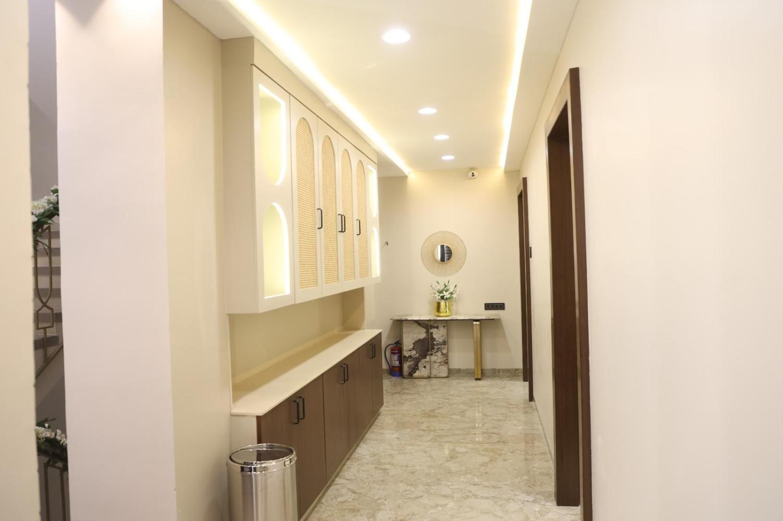 The Meera Hotel Ujjain Ngoại thất bức ảnh