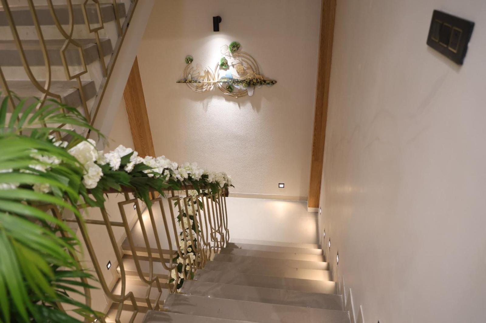 The Meera Hotel Ujjain Ngoại thất bức ảnh