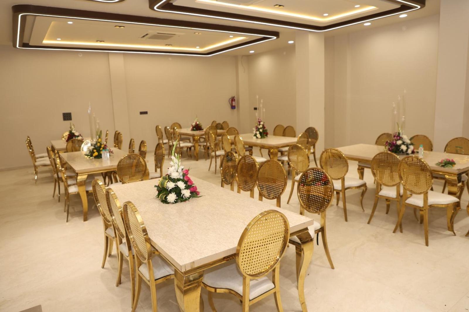 The Meera Hotel Ujjain Ngoại thất bức ảnh