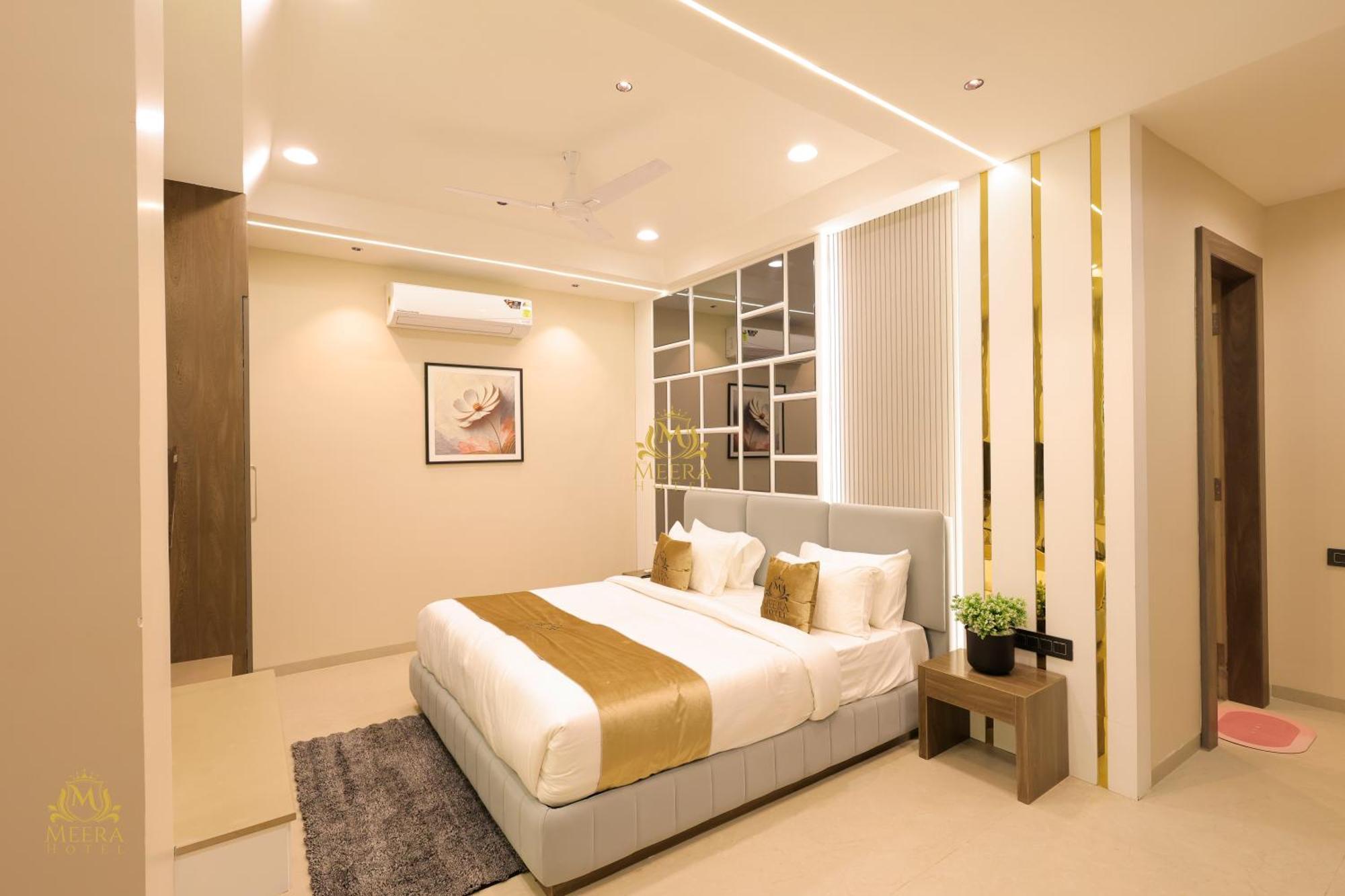 The Meera Hotel Ujjain Ngoại thất bức ảnh