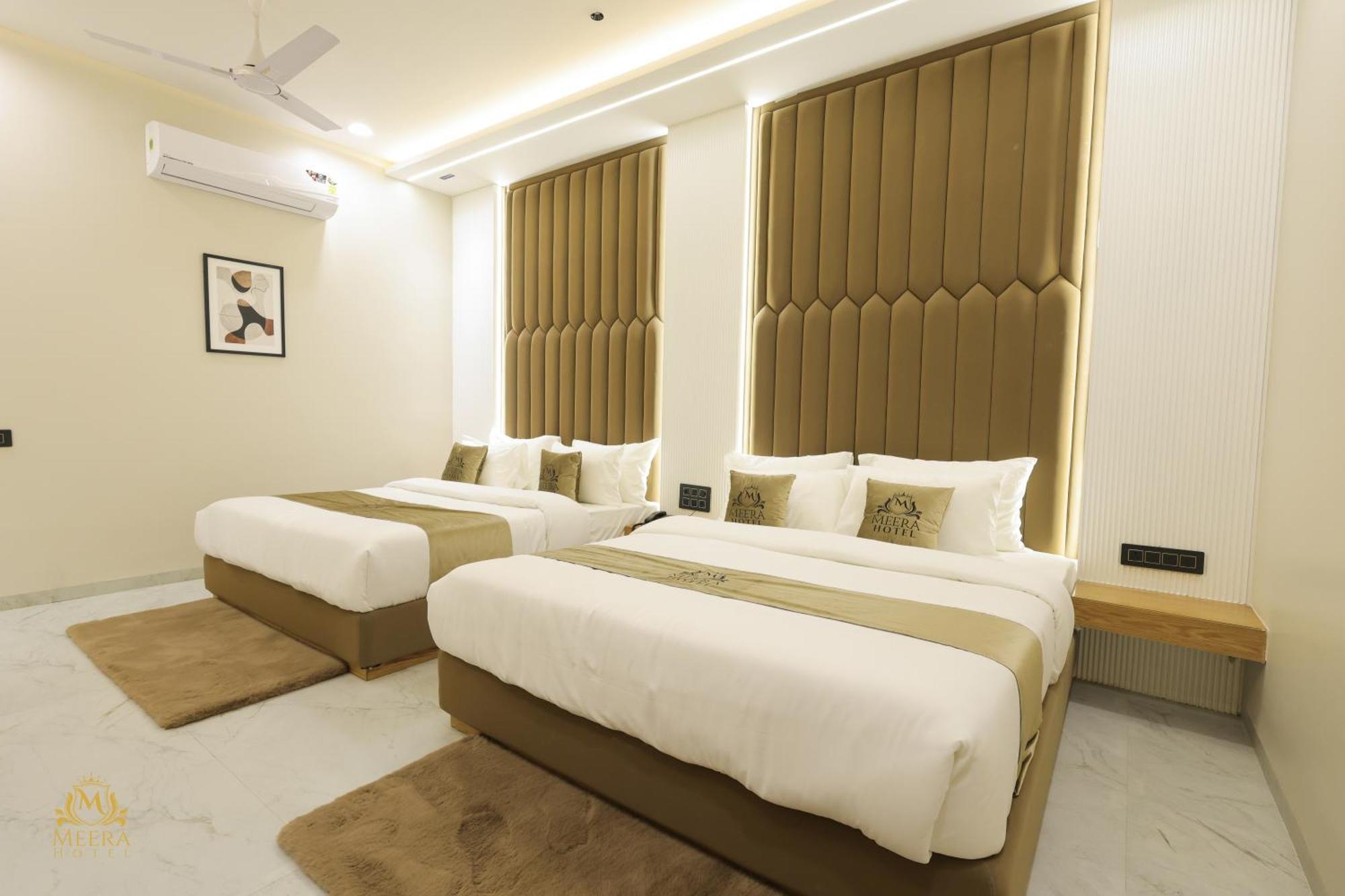 The Meera Hotel Ujjain Ngoại thất bức ảnh