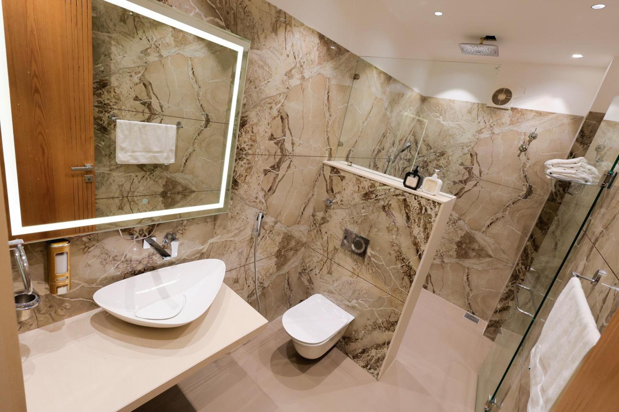 The Meera Hotel Ujjain Ngoại thất bức ảnh