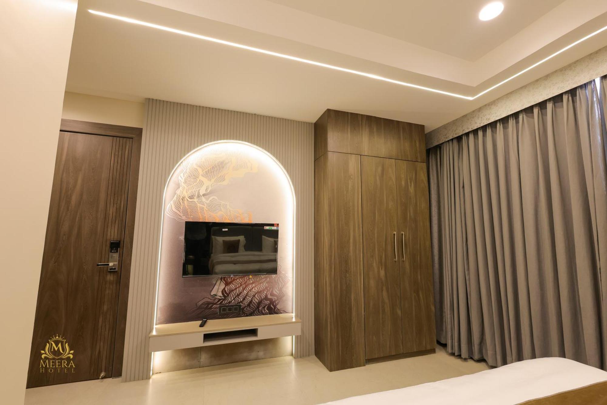 The Meera Hotel Ujjain Ngoại thất bức ảnh